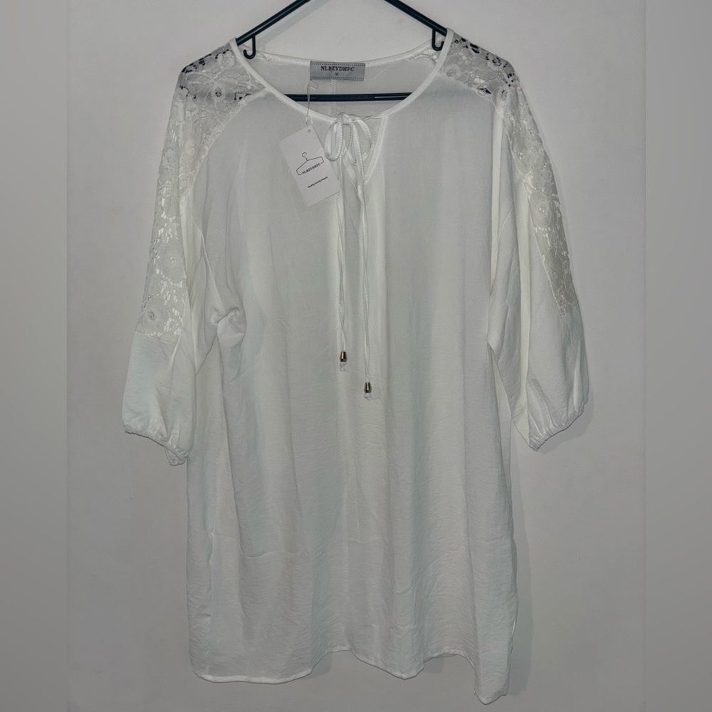 Women’s Tunic Top Beach Cover Up Size M White Sheer Lace Sleeves Puff Sleeves